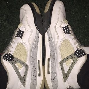 Jordan 4